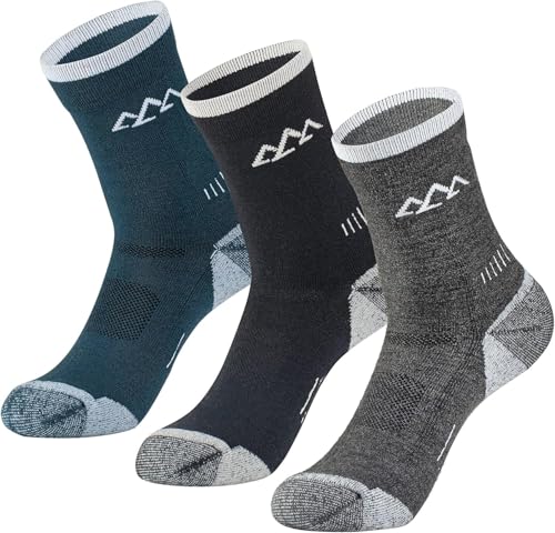 Best Type of Socks for Summer Hiking